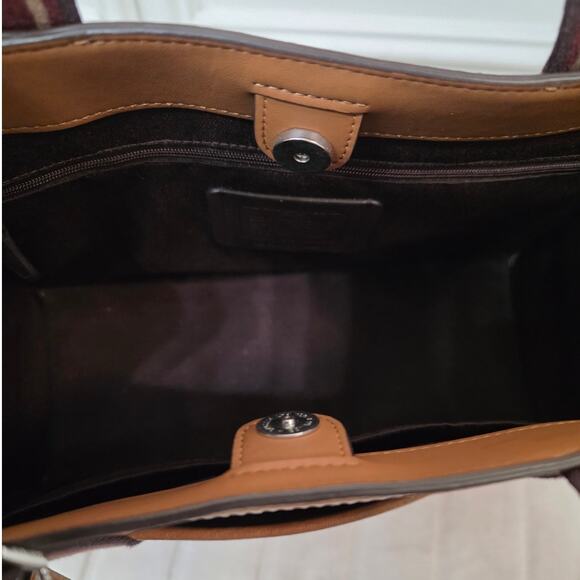 Coach Smith Tote Bag - Tan and Crimson - Picture 5 of 12